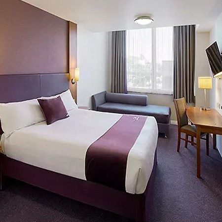 Premier Inn Wolverhampton City Centre מראה חיצוני תמונה